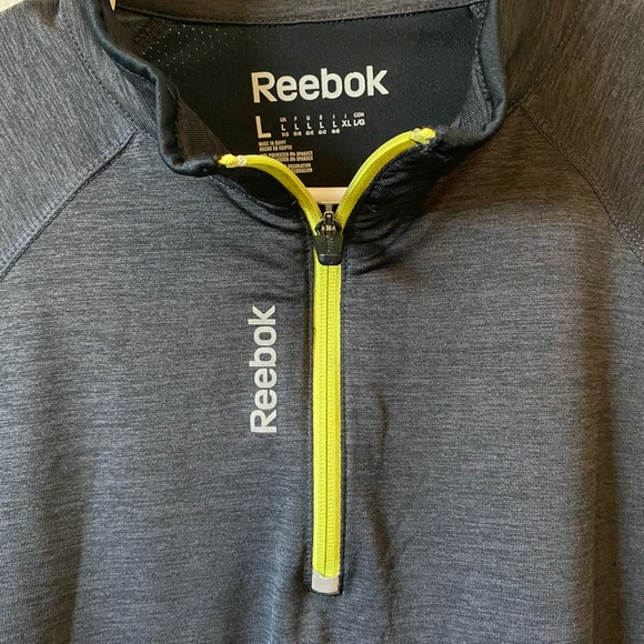 Reebok 1/4 Zip Pullover - Picture 2 of 6